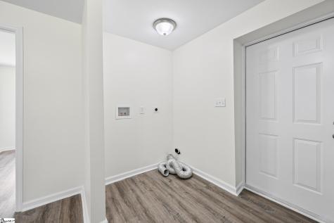 141 Edge Street Wellford SC 29385