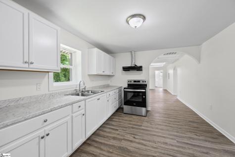 141 Edge Street Wellford SC 29385