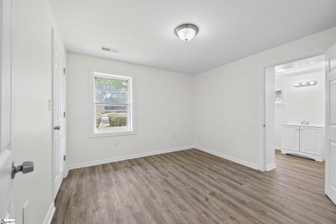 141 Edge Street Wellford SC 29385