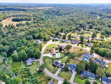 136 Amberwood Drive Anderson SC 29621