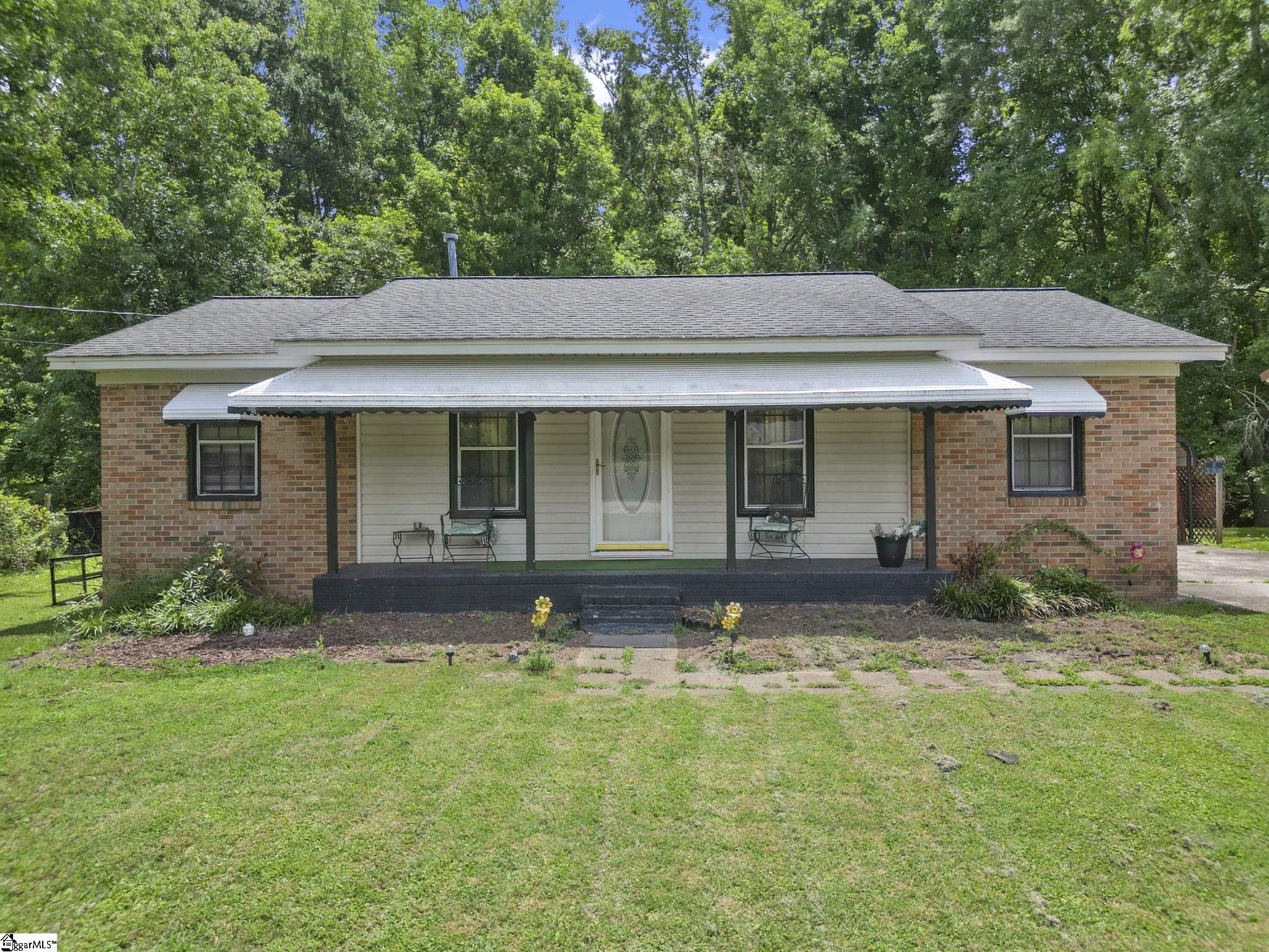 304 Stuart Street Laurens SC 29360