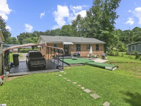 304 Stuart Street Laurens SC 29360
