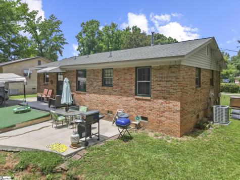 304 Stuart Street Laurens SC 29360