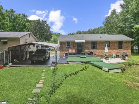 304 Stuart Street Laurens SC 29360