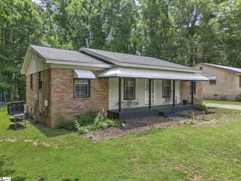 304 Stuart Street Laurens SC 29360