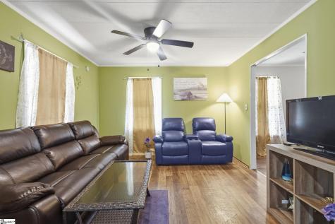 304 Stuart Street Laurens SC 29360