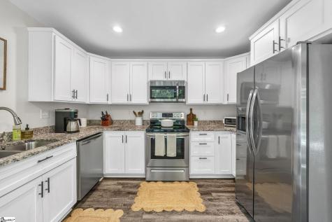 4 Dearsley Court Greenville SC 29609
