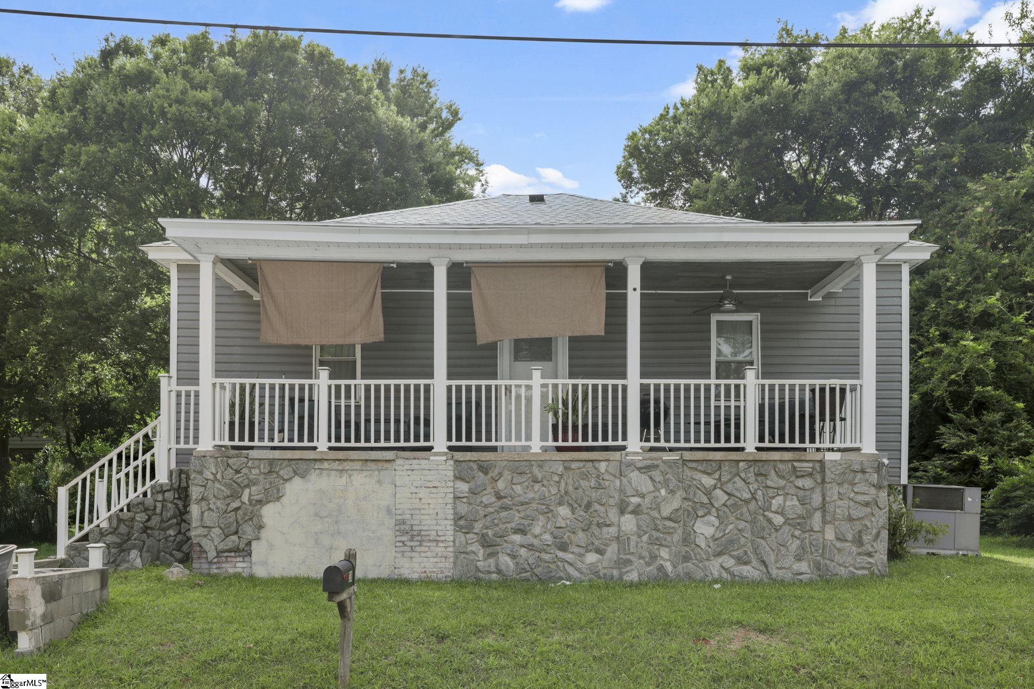 38 3rd Avenue Greenville SC 29611