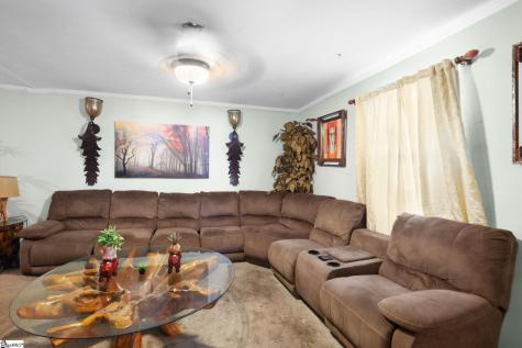 38 3rd Avenue Greenville SC 29611