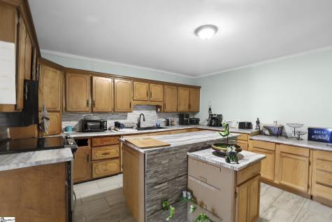 38 3rd Avenue Greenville SC 29611