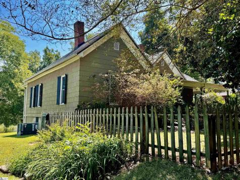 206 E Greenwood Street Landrum SC 29356
