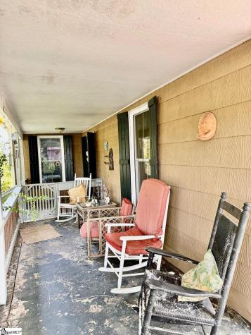 206 E Greenwood Street Landrum SC 29356