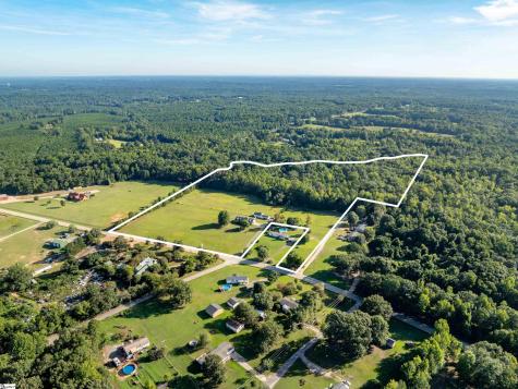 1955 E Georgia Road Woodruff SC 29388