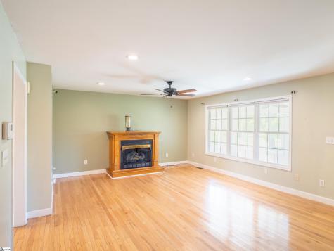 1955 E Georgia Road Woodruff SC 29388