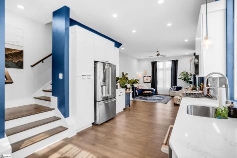 121 W Stone Avenue Greenville SC 29609