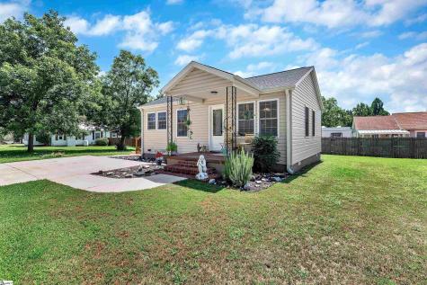 1002 Overbrook Drive Seneca SC 29678