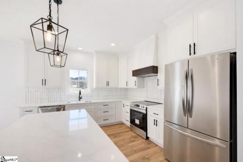 406 Edgewood Drive Belton SC 29627