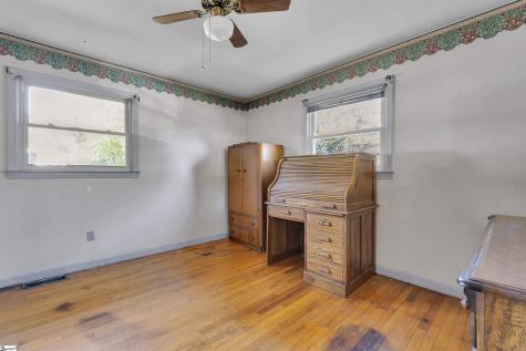 9 Clemson Avenue Greenville SC 29611