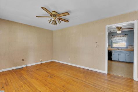 9 Clemson Avenue Greenville SC 29611