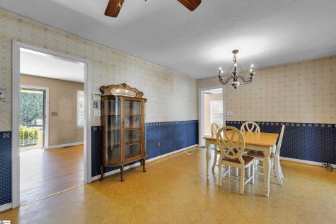 9 Clemson Avenue Greenville SC 29611