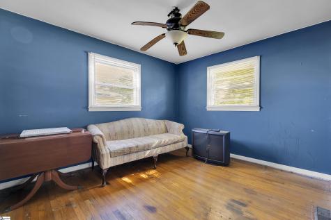 9 Clemson Avenue Greenville SC 29611