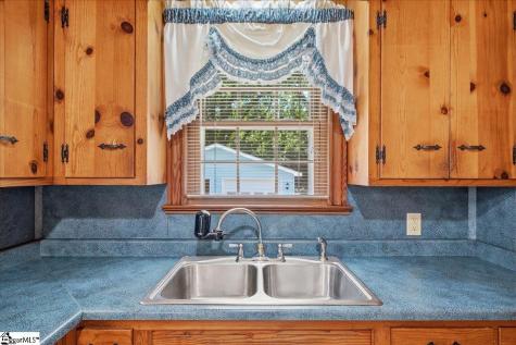 31 Blackburn Street Greenville SC 29607
