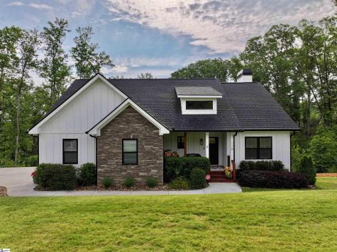 118 Squirrel Point Six Mile SC 29682