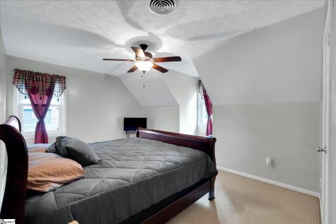 1002 Greenwood Court Easley SC 29642