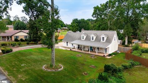 1002 Greenwood Court Easley SC 29642