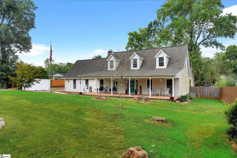 1002 Greenwood Court Easley SC 29642