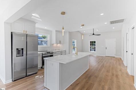 18 Hatch Street Greenville SC 29611