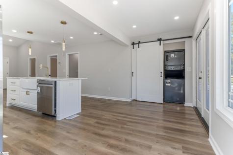 18 Hatch Street Greenville SC 29611