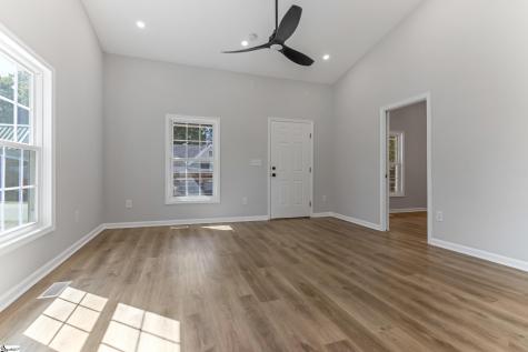 18 Hatch Street Greenville SC 29611