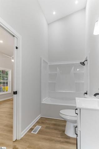 18 Hatch Street Greenville SC 29611