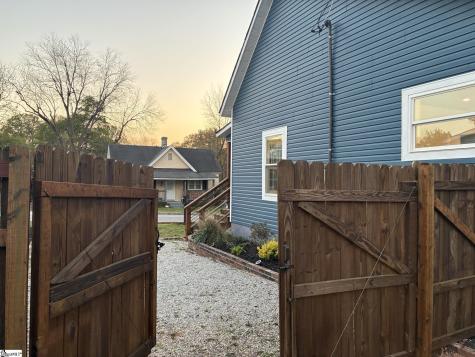 18 Hatch Street Greenville SC 29611