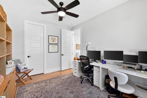 20 Village Crest Drive Greenville SC 29607