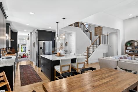 20 Village Crest Drive Greenville SC 29607