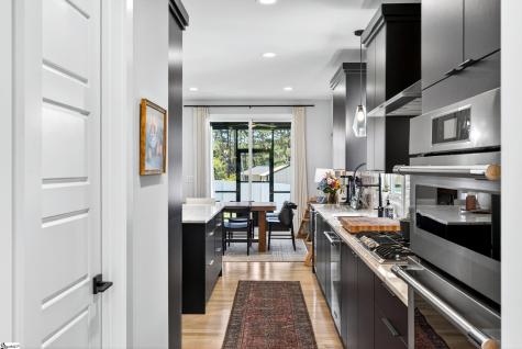 20 Village Crest Drive Greenville SC 29607