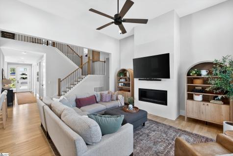 20 Village Crest Drive Greenville SC 29607