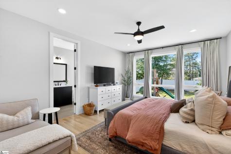 20 Village Crest Drive Greenville SC 29607