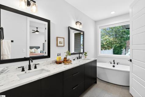 20 Village Crest Drive Greenville SC 29607