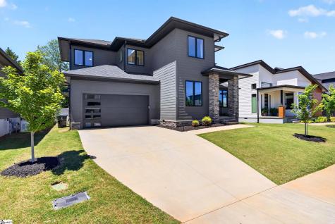 20 Village Crest Drive Greenville SC 29607