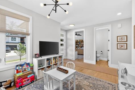 20 Village Crest Drive Greenville SC 29607