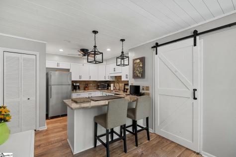 11 Pine Garden Way Drive Salem SC 29676