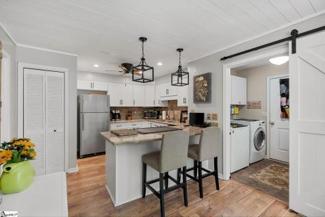 11 Pine Garden Way Drive Salem SC 29676