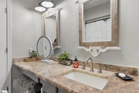 11 Pine Garden Way Drive Salem SC 29676