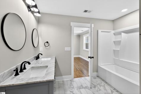 204A Wilkins Street Greenville SC 29605