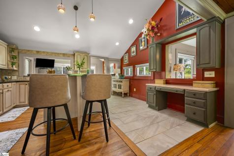 183-185 Rubin Thorne Road Campobello SC 29322