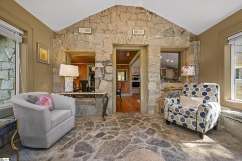 183-185 Rubin Thorne Road Campobello SC 29322