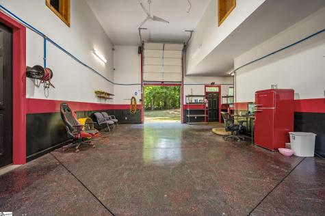 183-185 Rubin Thorne Road Campobello SC 29322